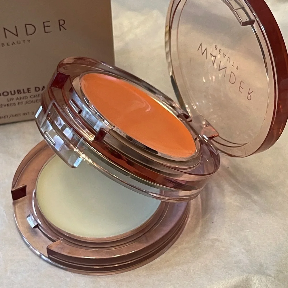 WANDER BEAUTY Double Date Lip and Cheek In Suite Talker-Swipe Nude Peach…